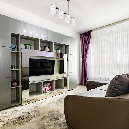 Luxury Apartment Avantgarden 3 Brasov Exterior photo