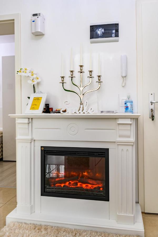 Luxury Apartment Avantgarden 3 Brasov Exterior photo