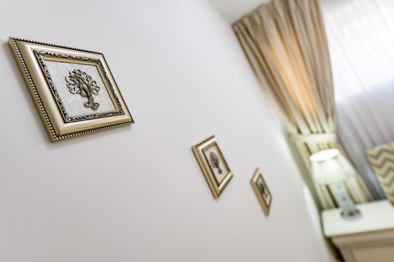 Luxury Apartment Avantgarden 3 Brasov Exterior photo